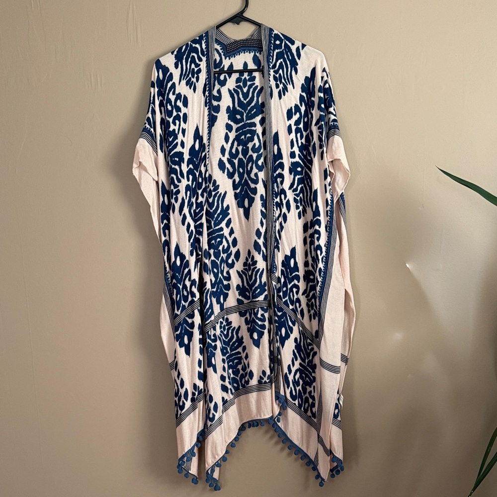 Blue and Cream Patterned Kimono